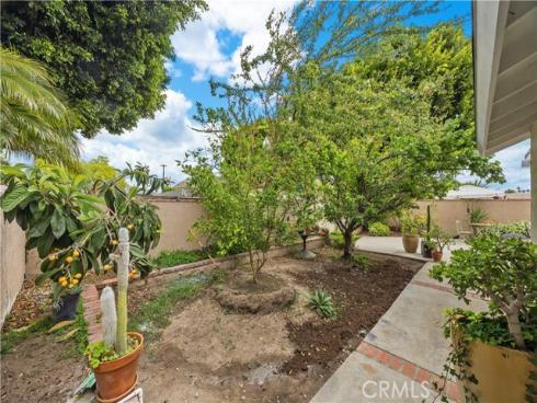 902 W Orange Road, Santa Ana, CA
