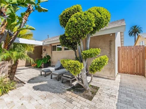 206 W Sierra Drive, Santa Ana, CA