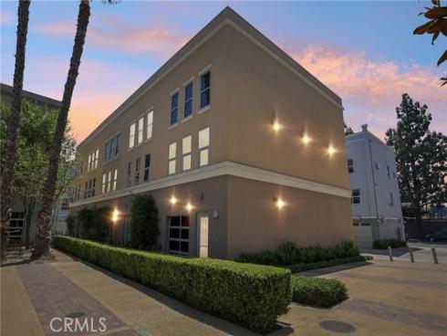 721 N Poinsettia Street, Santa Ana, CA