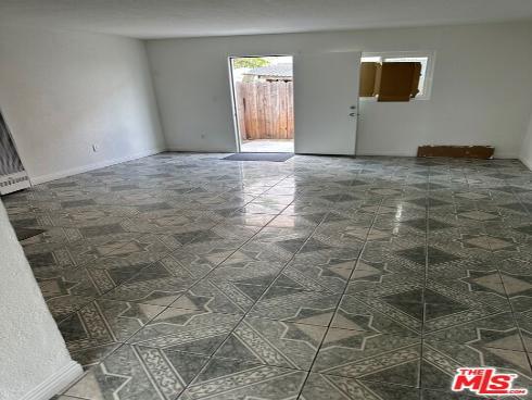 1001 E Grant  F4  Street, Santa Ana, CA