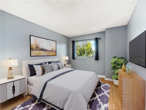 450 E 4th 127 Street, Santa Ana, CA