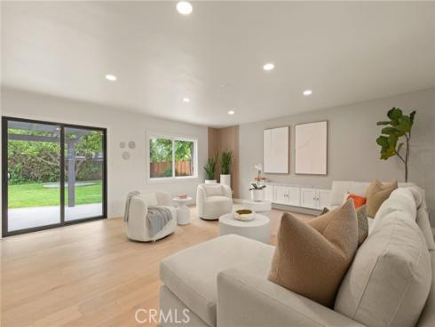 410 Virginia Avenue, Santa Ana, CA