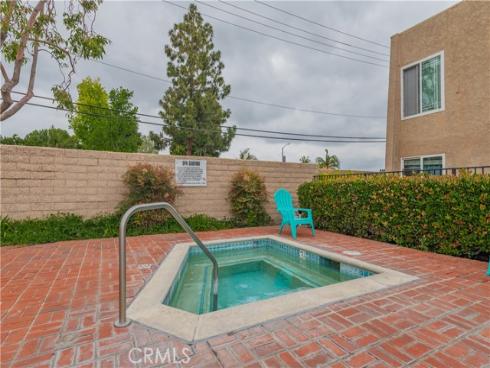 1000 W Macarthur  13  Boulevard, Santa Ana, CA