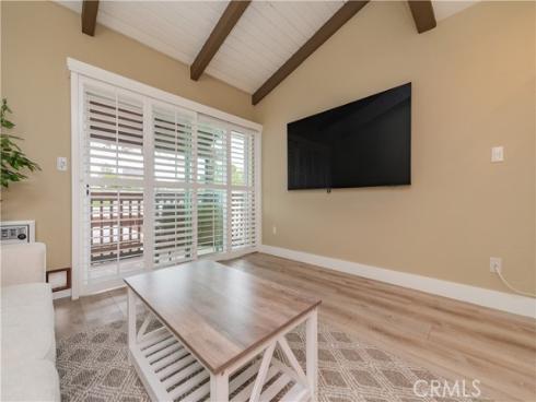 1000 W Macarthur  13  Boulevard, Santa Ana, CA