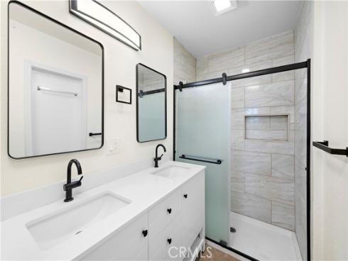 1910 N Greenbrier Street, Santa Ana, CA