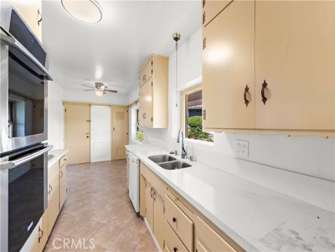 1910 N Greenbrier Street, Santa Ana, CA