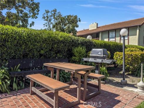 1010 W Macarthur 8 Boulevard, Santa Ana, CA