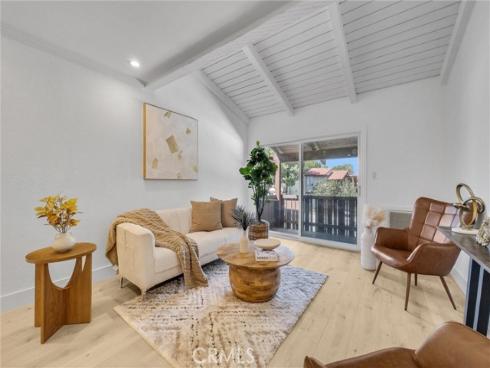 1010 W Macarthur 8 Boulevard, Santa Ana, CA