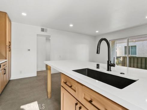 2835 S Fairview C Street, Santa Ana, CA