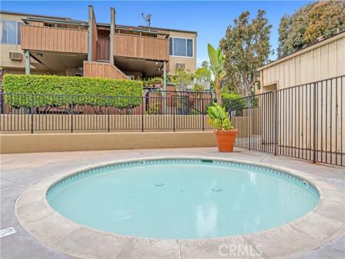 1001 W Stevens 202 Avenue, Santa Ana, CA