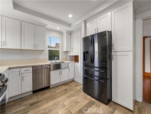 610  E 4th  , Santa Ana, CA