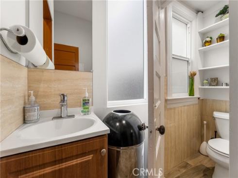 610  E 4th  , Santa Ana, CA