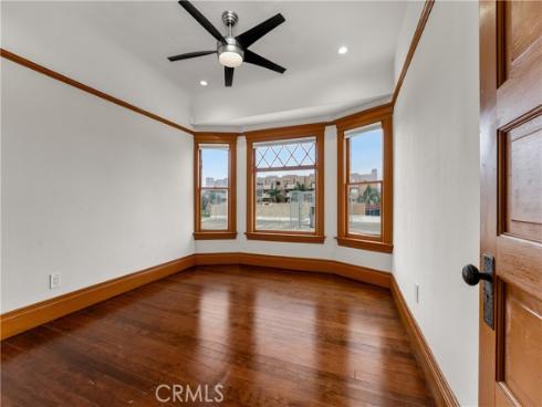 610  E 4th  , Santa Ana, CA