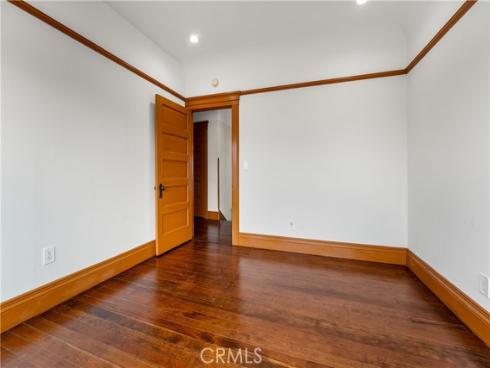 610  E 4th  , Santa Ana, CA