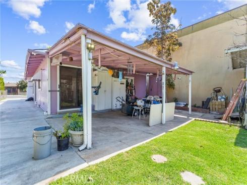 2414 W 6th Street , Santa Ana, CA