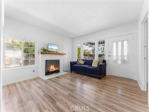 2414 W 6th Street , Santa Ana, CA