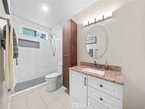 1000 W Macarthur 100 Boulevard, Santa Ana, CA