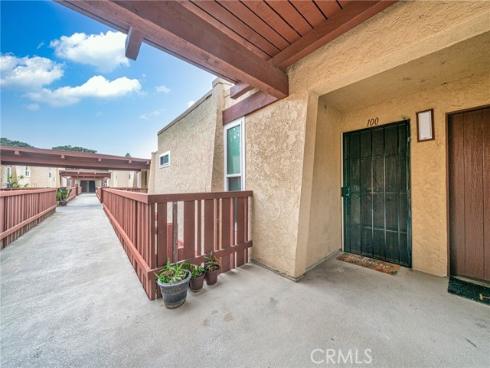 1000 W Macarthur 100 Boulevard, Santa Ana, CA