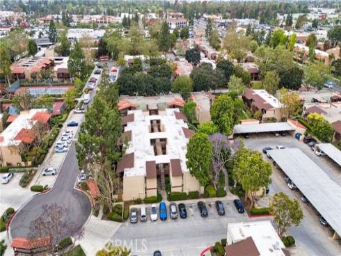 1000 W Macarthur 100 Boulevard, Santa Ana, CA