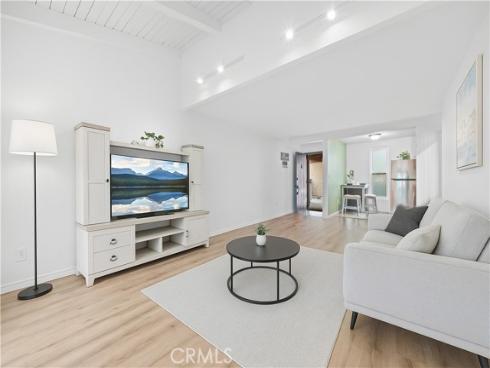 1000 W Macarthur 100 Boulevard, Santa Ana, CA