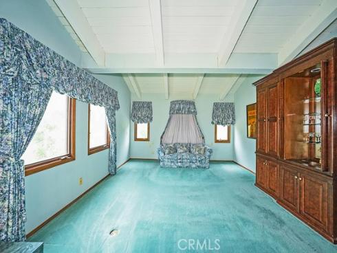 9752 Rangeview Drive, Santa Ana, CA