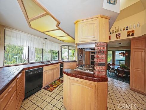 9752 Rangeview Drive, Santa Ana, CA