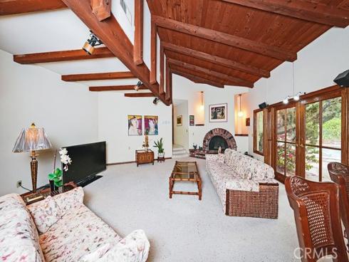 9752 Rangeview Drive, Santa Ana, CA