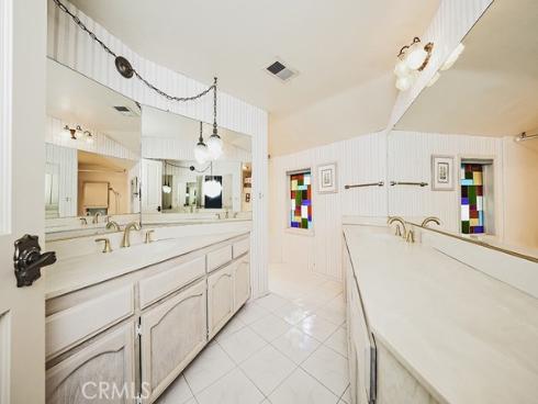 9752 Rangeview Drive, Santa Ana, CA