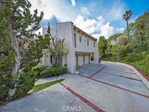 9752 Rangeview Drive, Santa Ana, CA