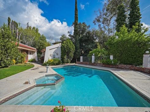 9752 Rangeview Drive, Santa Ana, CA