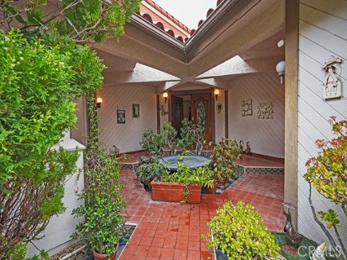 9752 Rangeview Drive, Santa Ana, CA