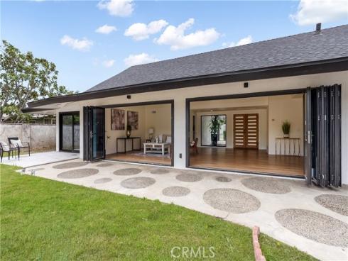 1216 W River Lane, Santa Ana, CA