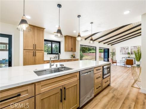 1216 W River Lane, Santa Ana, CA