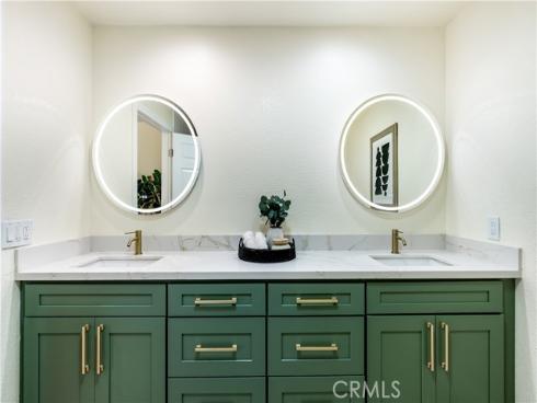 1216 W River Lane, Santa Ana, CA