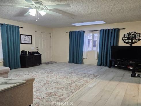 306 E Chestnut F Avenue, Santa Ana, CA