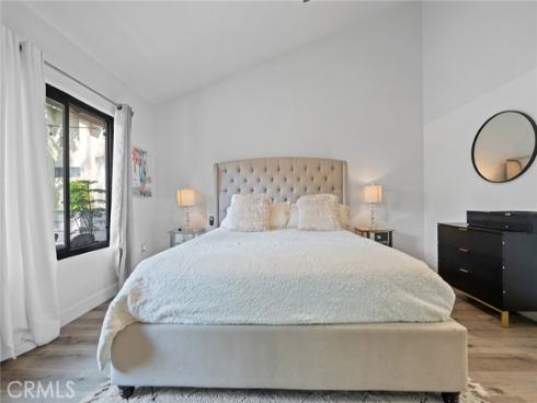 2514 N Tustin  71  Avenue, Santa Ana, CA