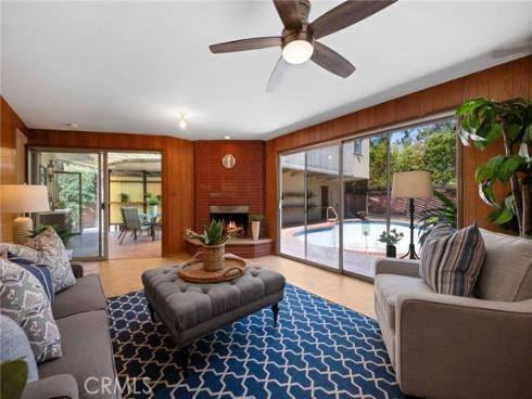 2415 N French Street, Santa Ana, CA