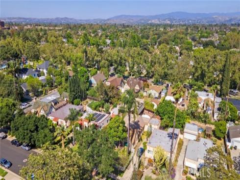 2415 N French Street, Santa Ana, CA