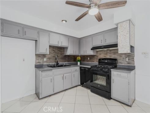 1919 Sherry 28 Lane, Santa Ana, CA