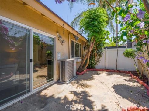 1919  Sherry  28  Lane, Santa Ana, CA