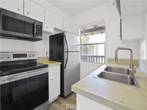 1345 Cabrillo Park J08 Drive, Santa Ana, CA