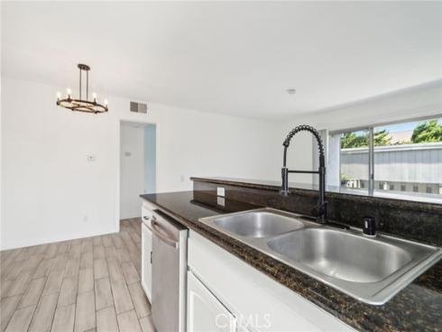 2827 S Fairview O Street, Santa Ana, CA