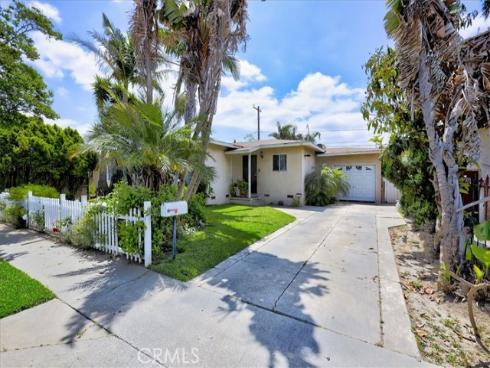 944 W Cubbon Street, Santa Ana, CA