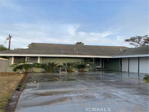 2113 N Lewis Street, Santa Ana, CA