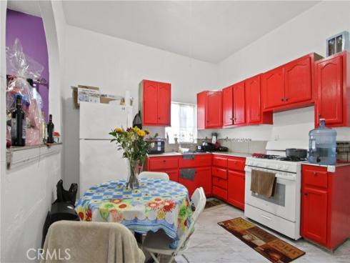 213 N Figueroa Street, Santa Ana, CA