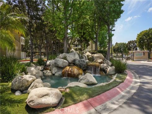 3690 S Bear 5 Street, Santa Ana, CA