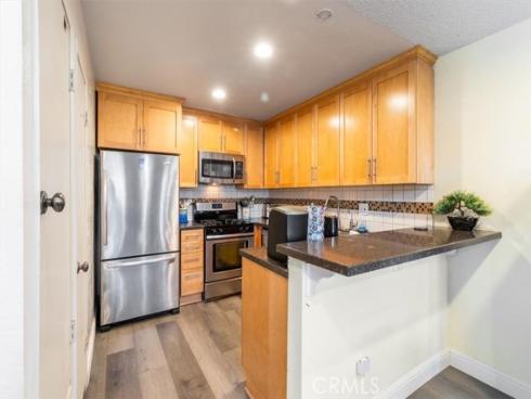 1084 Cabrillo Park B Drive, Santa Ana, CA