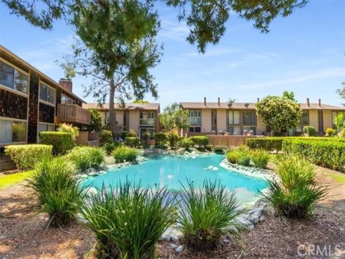 1084 Cabrillo Park B Drive, Santa Ana, CA