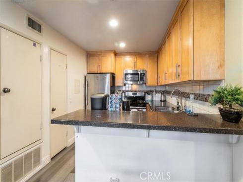 1084 Cabrillo Park B Drive, Santa Ana, CA