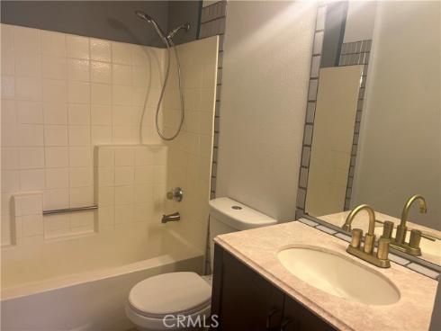 450 E 4th  207  Street, Santa Ana, CA